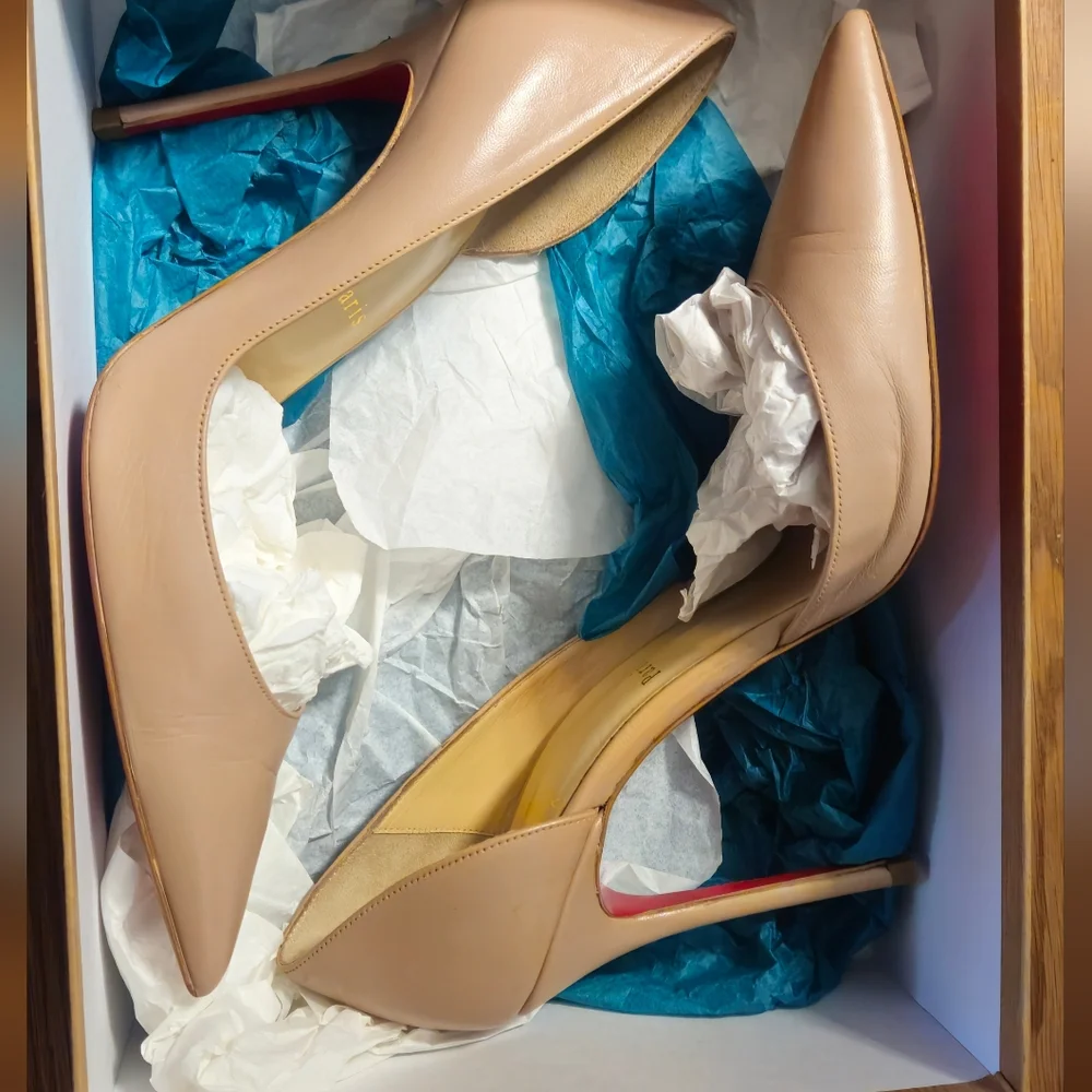 Christian Loubtuin IRIZIA In Nude 38.5 - Picture 6 of 7